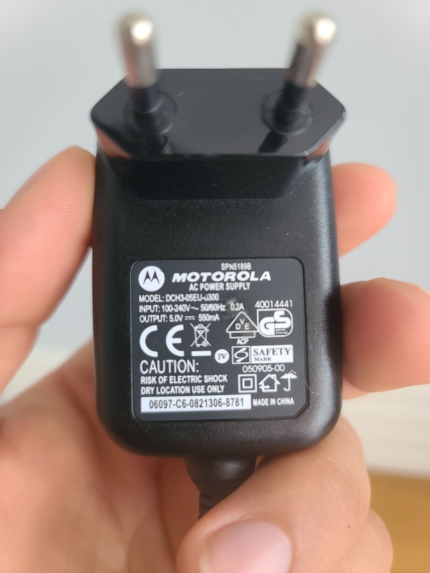 Зарядка  Motorola Razer V3