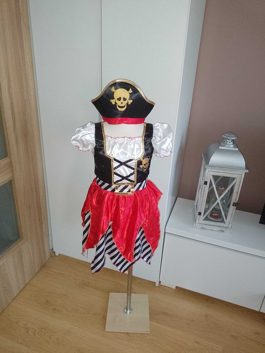 NOWY strój karnawałowy PIRATKA PIRATKI kostium przebranie 122/128 (12)