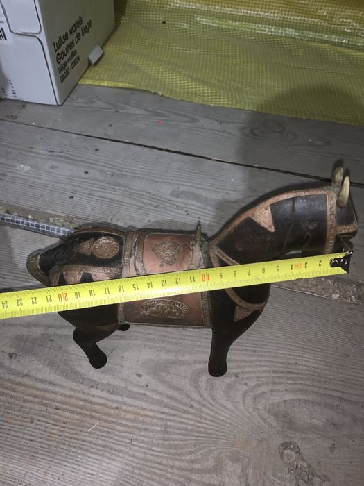 Продам статуэтка лошади марвари, украшенная металлическими вставками