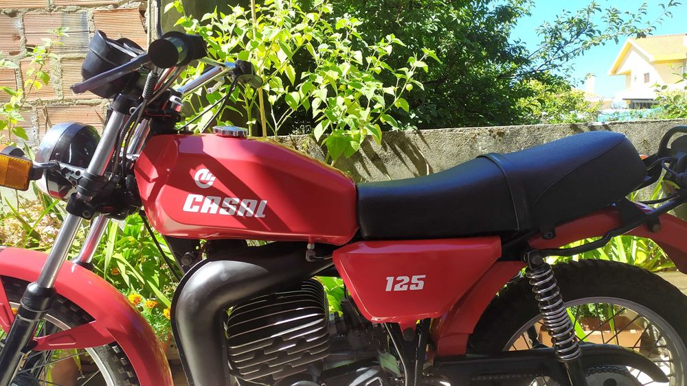 Autocolantes para Casal K 276 versão branca ou vermelha