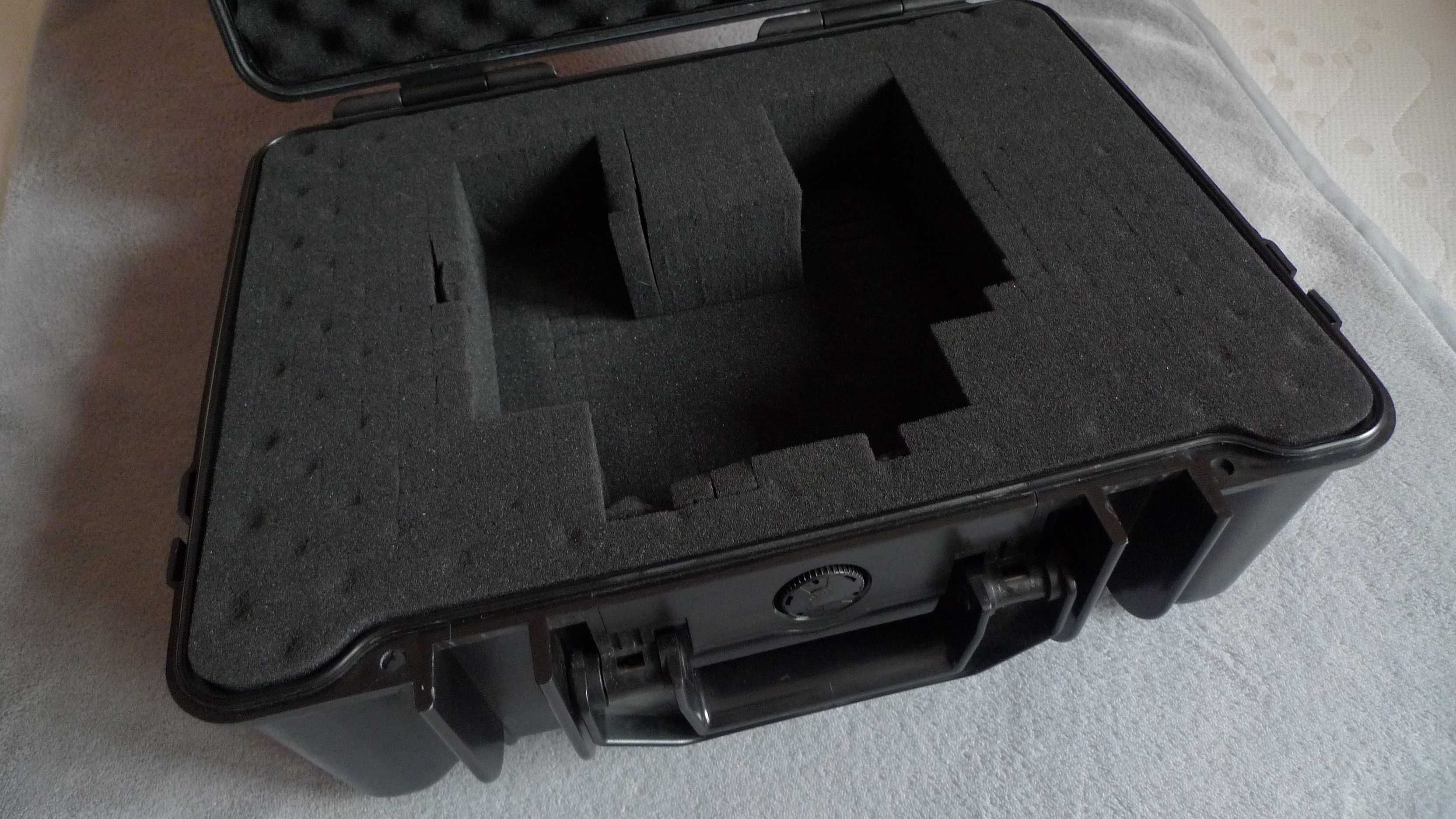 skrzynia walizka b&w Type 40 na lornetkę drona 7/10x50 jak nowa