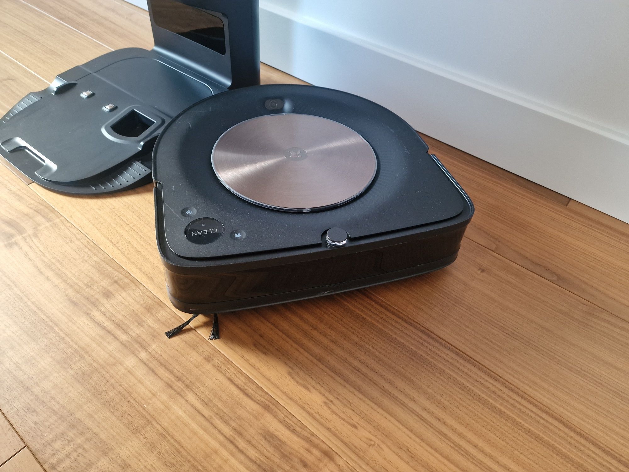 Odkurzacz Roomba s9+ ze stacją dokującą automatyczny, auto opróźnianie