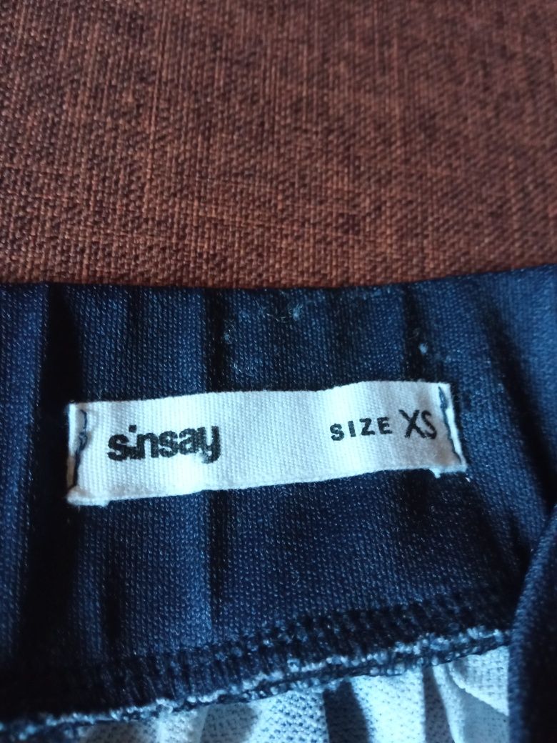 Piękna nowa plisowana spódnica XS Sinsay