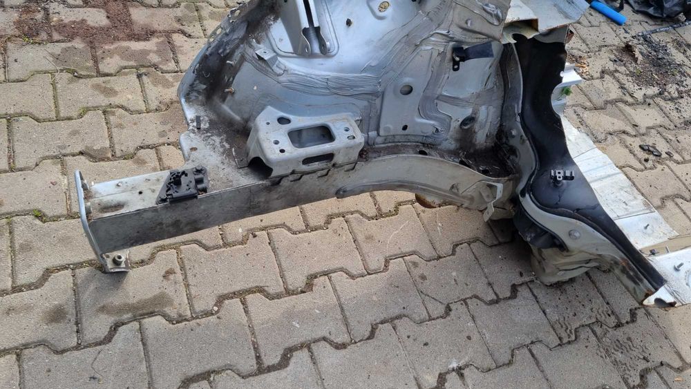 Vw tiguan 5n podłużnica słupek ćwiartka