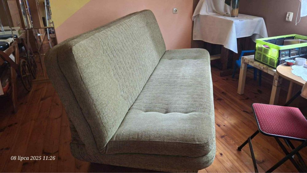 Kanapa zielona używana