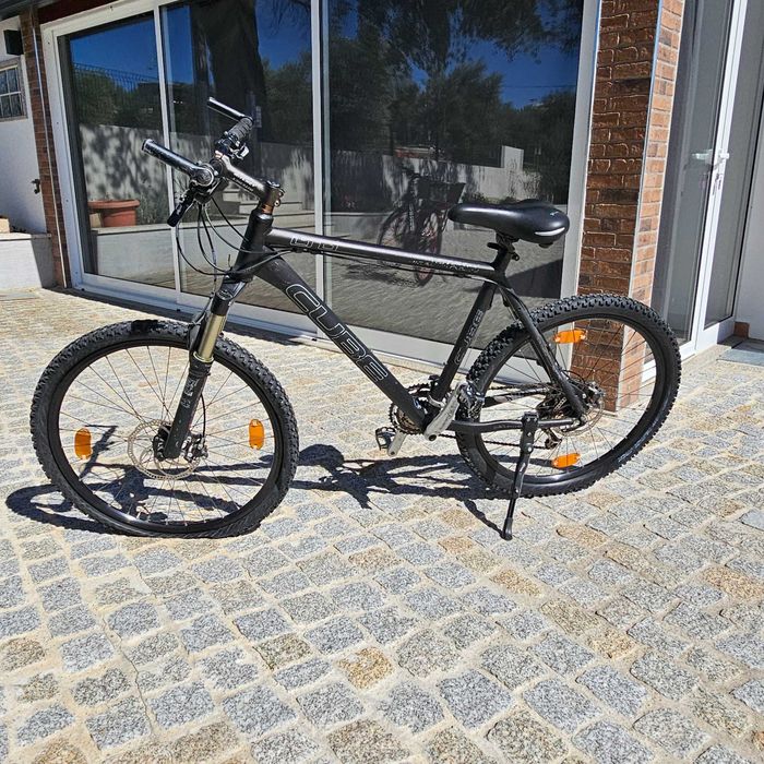 Bicicleta da Marca Cube