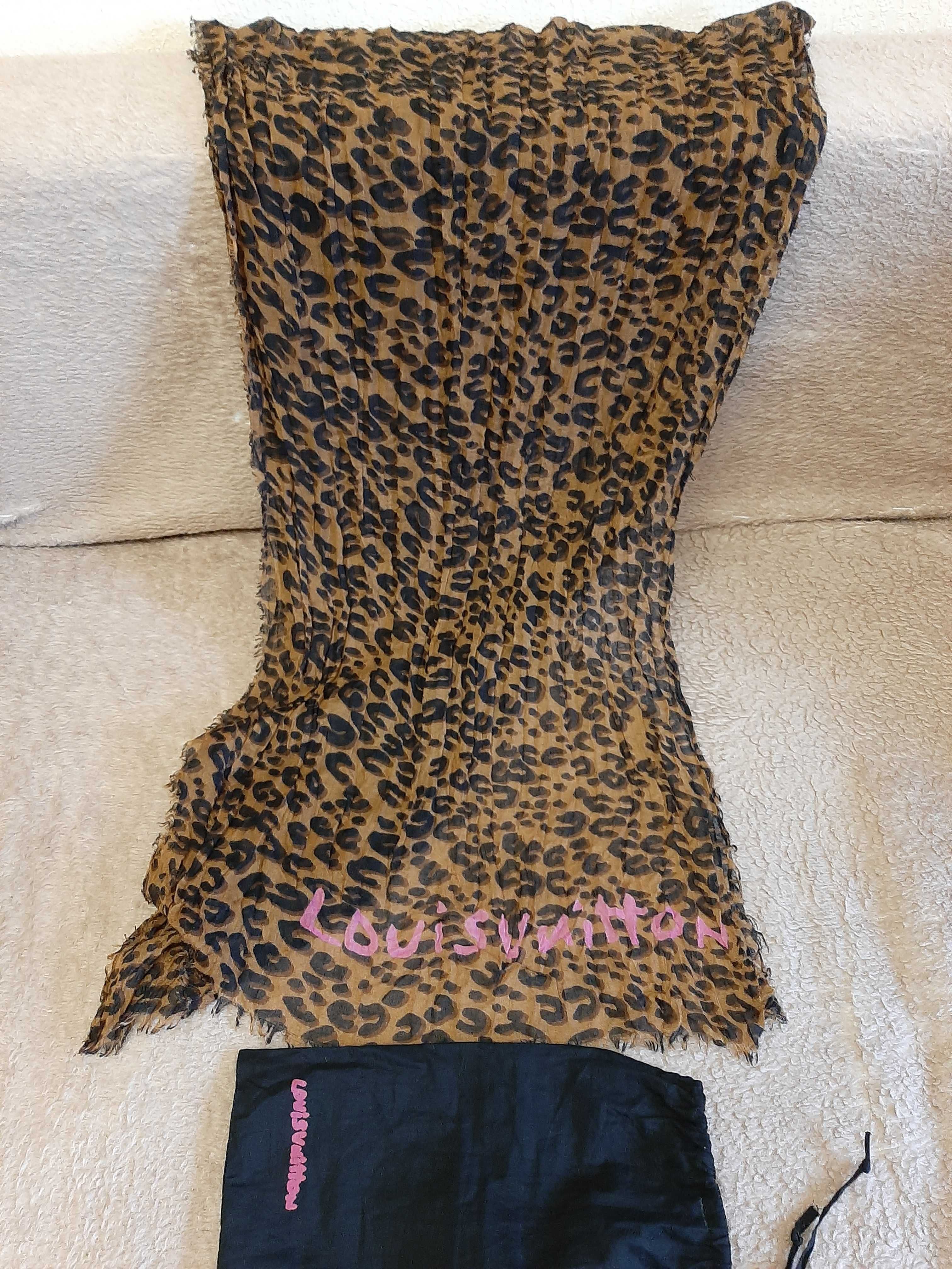 Шарф, палантин LOUIS  VUITTON
