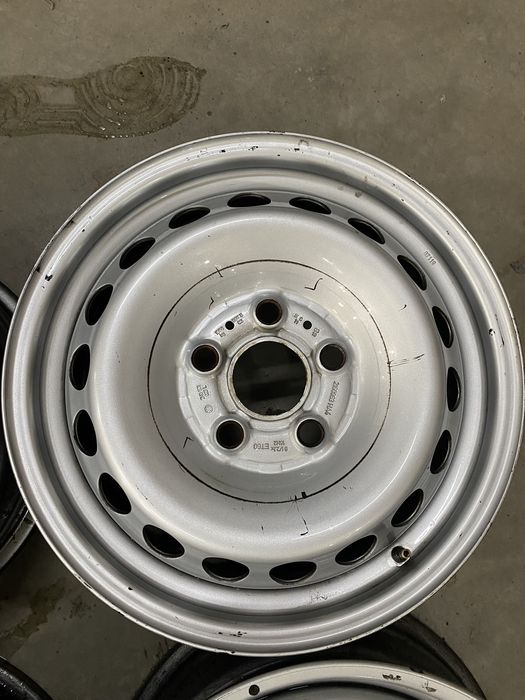 По шт Диски Crafter 2 2017- 7C0 5x120 2N0601027L ET60 R16 з Європи