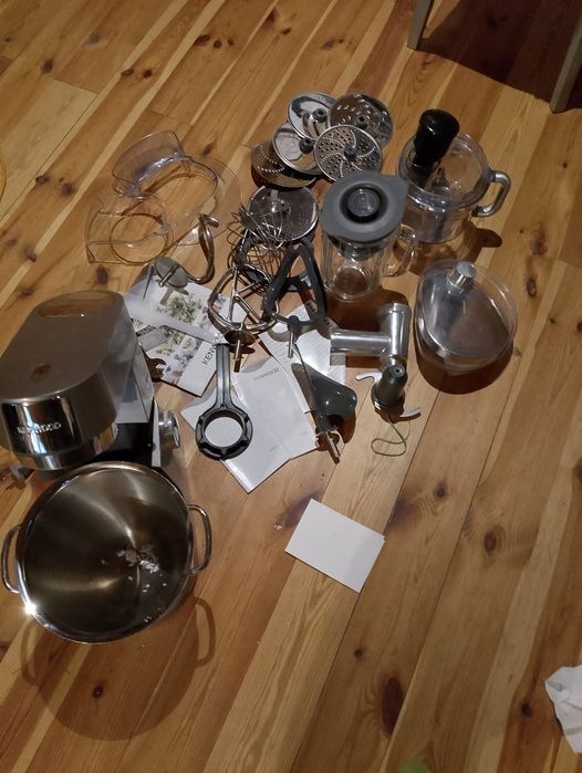 Robot planetarny Kenwood Chef XL titanium