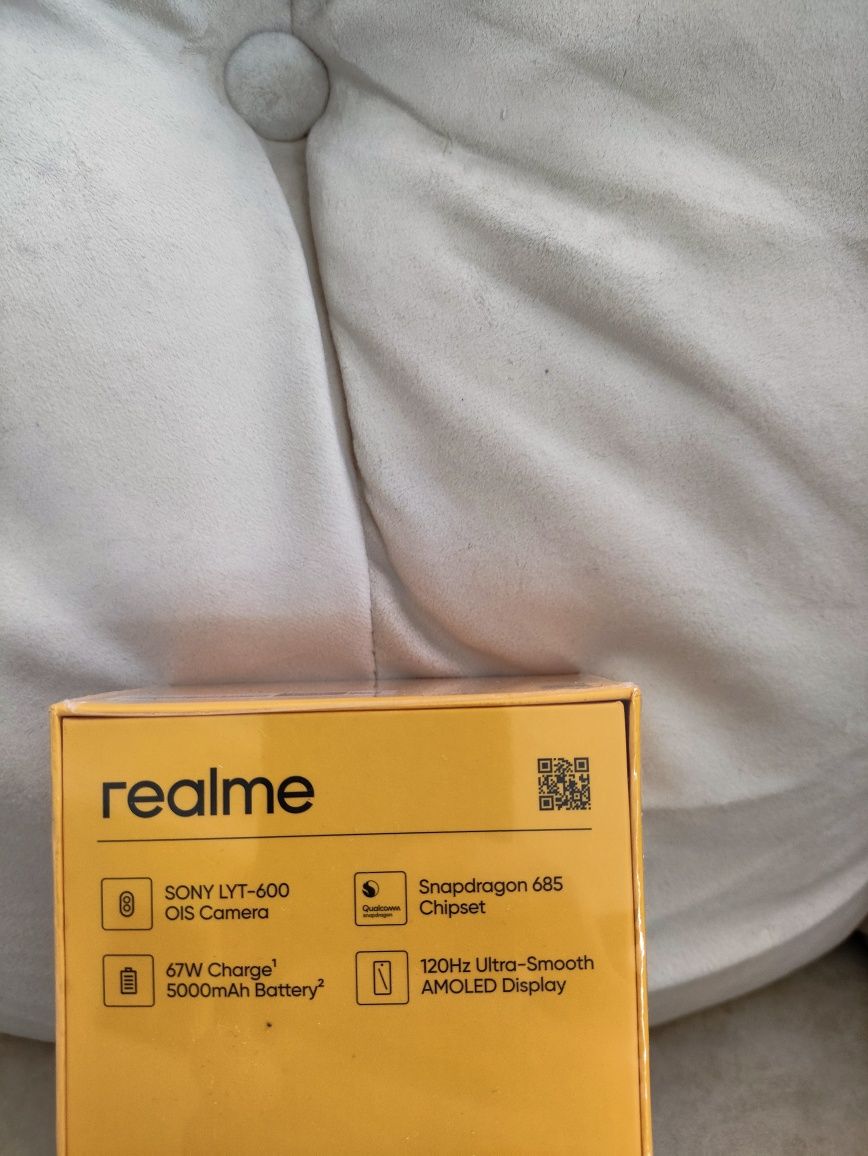 Realme 12. 8/256. Зелений.
