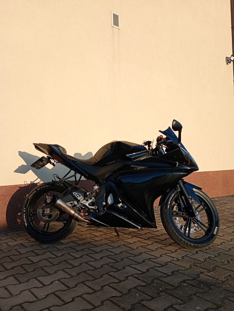 Yamaha YZF R125, nowy napęd, soczewka