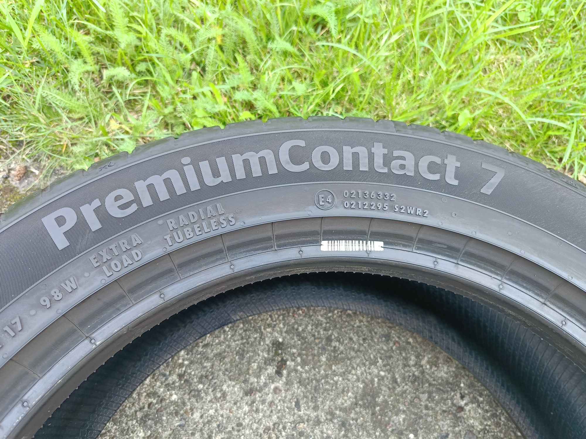 1szt Continental Premium Contact 7 215/55/17 98W XL 7,5mm 2023rok