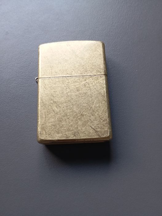 Isqueiro Zippo ...
