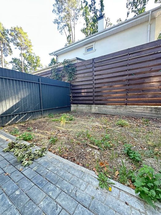 Новий ТАУНХАУС з новим ремонтом, м.Буча, вул.Києво-Мироцька.