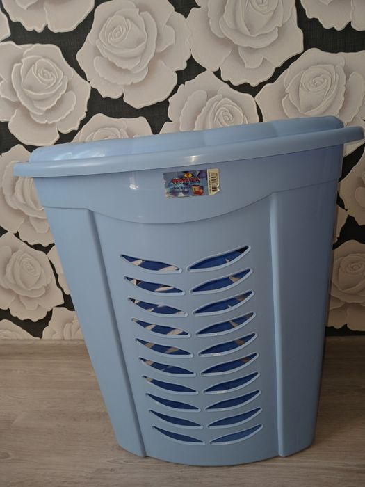 Кошик для білизни кутовий