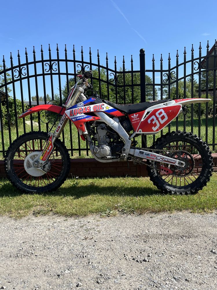 Honda crf 250 r.