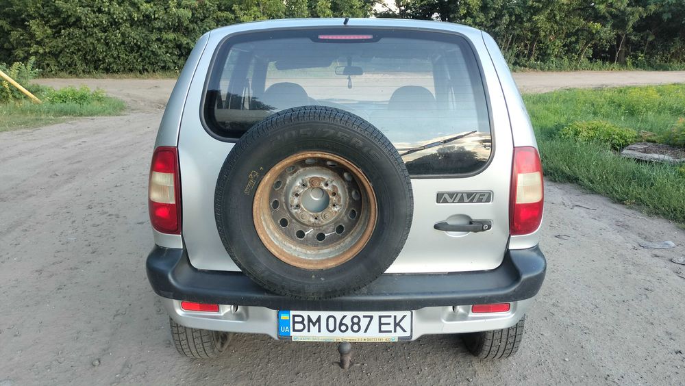 Продам Niva Chevrolet 1.7 2005 года газ/бензин