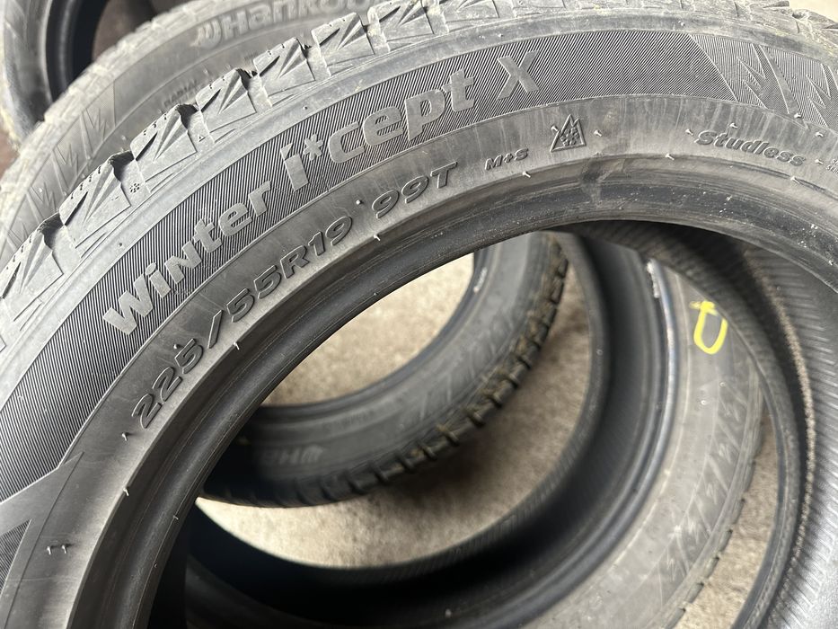 Шини Hankook winter i’cept X 225/55R19