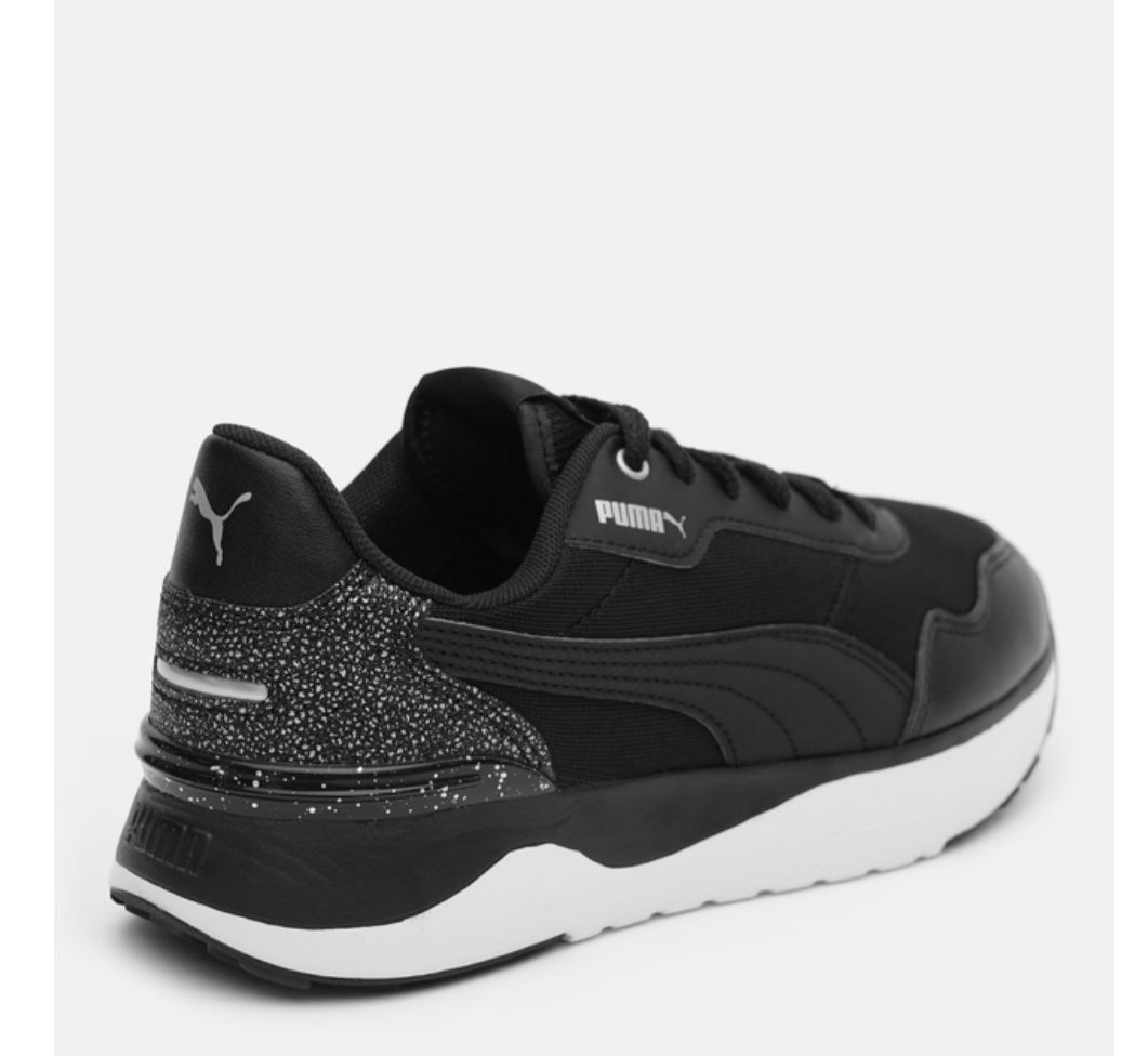 Кроссовки R78 Voyage Astro Trainers 38,5 лёгенькие.на 24.5 см