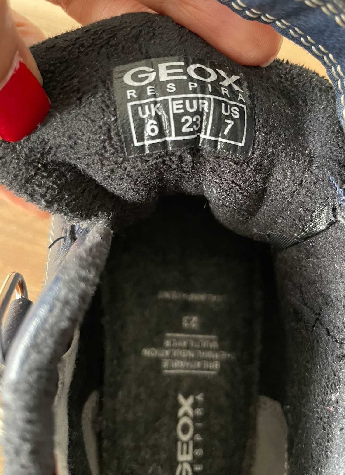 Buty jesienno-zimowe GEOX, rozmiar 23