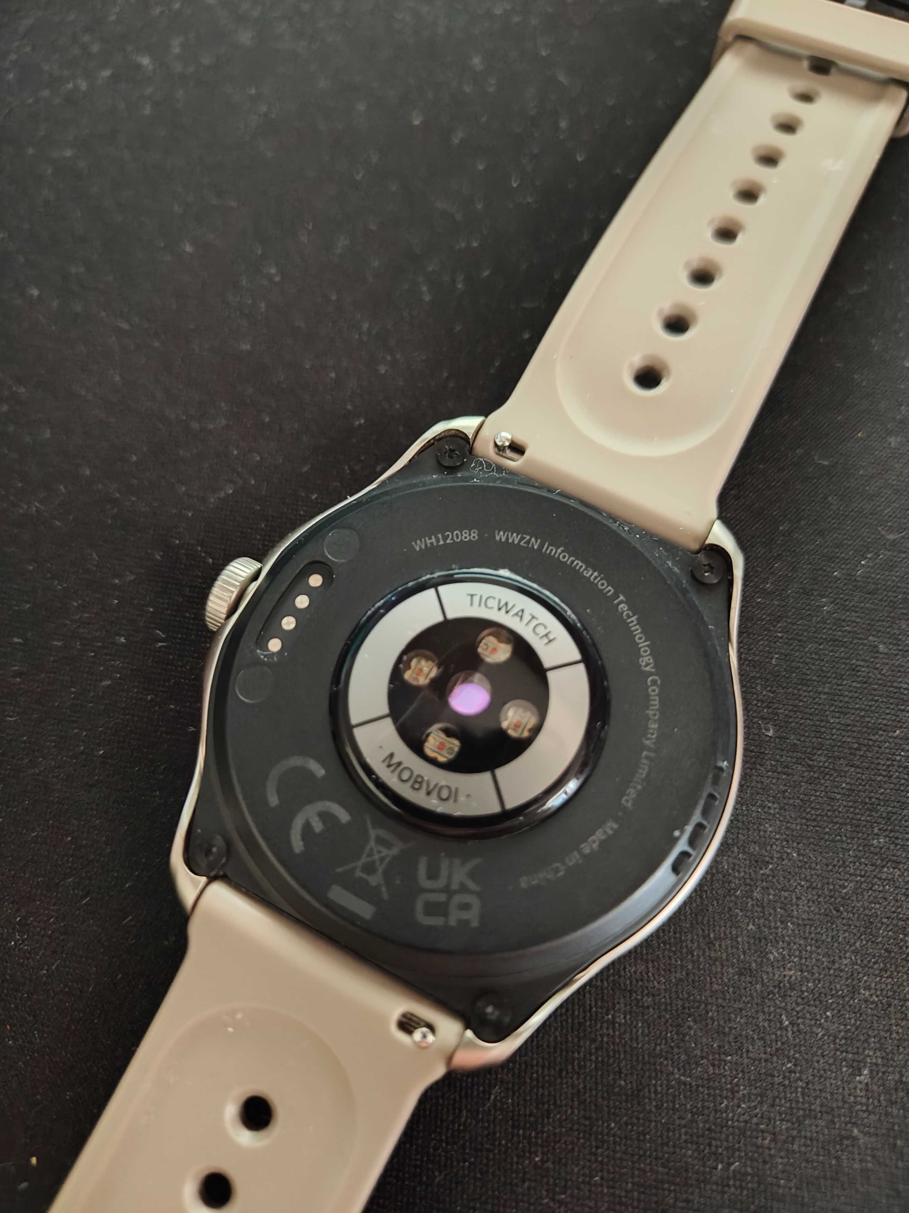 Смарт-годинник Mobvoi TicWatch Pro 5