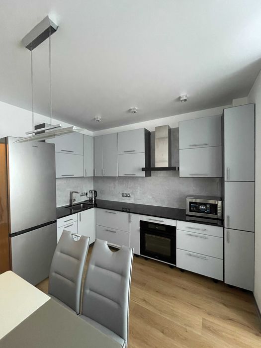 Декоративна штукатурка стін плиточник Шпаклівка стін фарбування