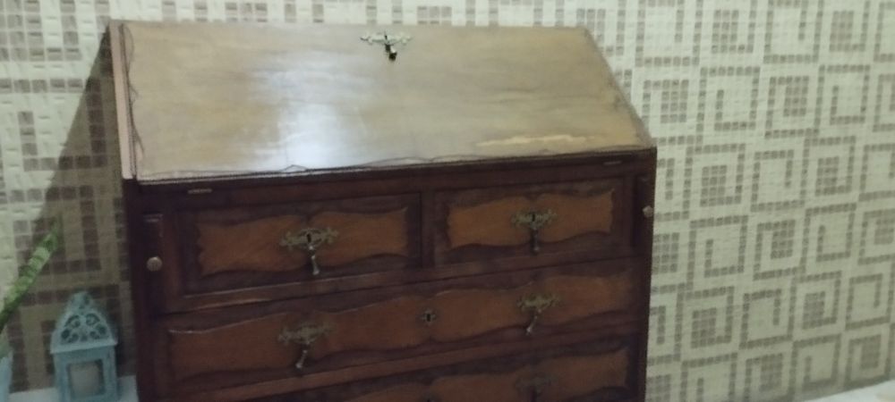 Escrivaninha rústica em madeira maciça