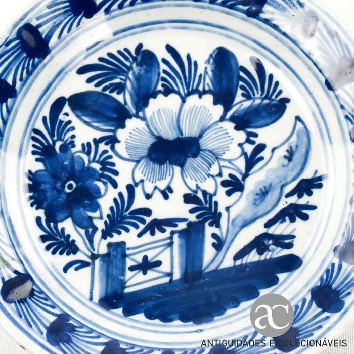 Prato Porcelana da China,Azul e Branco, Dinastia Qing (1644 a 1911)