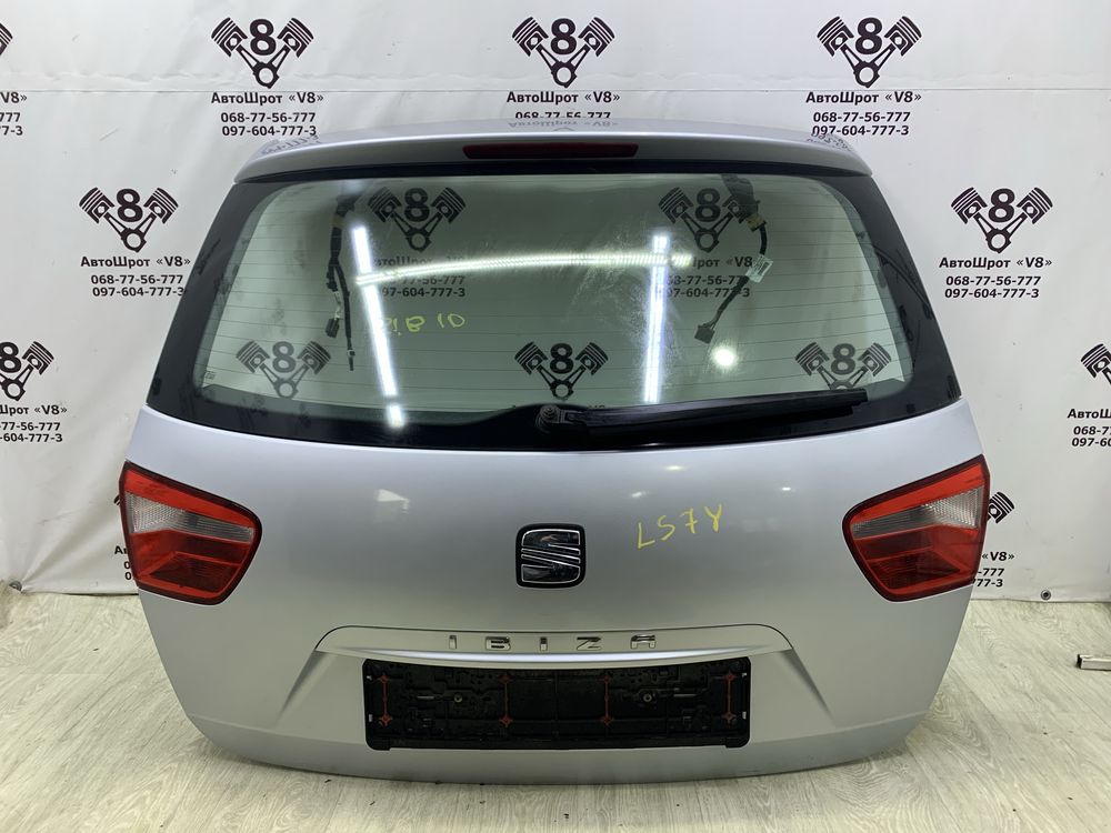 Кришка багажника Seat Ibiza 4 MK4 6J ляда сеат ібіца LS7Y