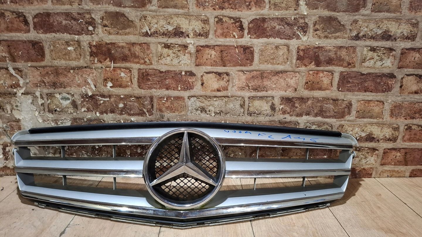 Grill Atrapa chłodnicy Amg Mercedes W204 Lift 2011/2014 Rok