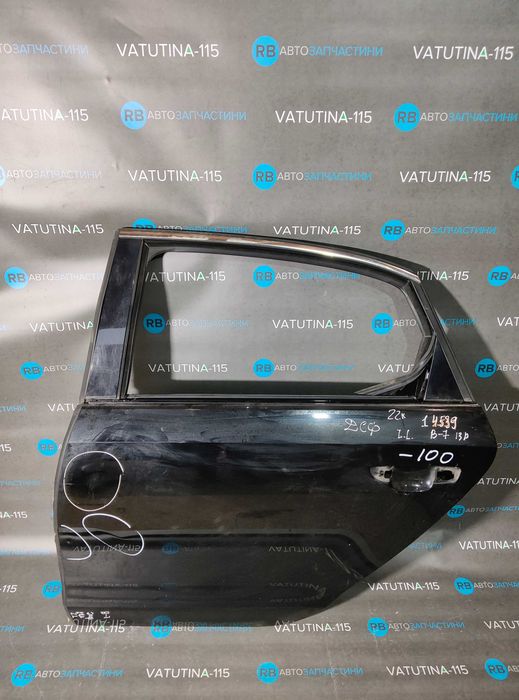 Двери дефектные Пассат B7 Б8 Passat B7 B8