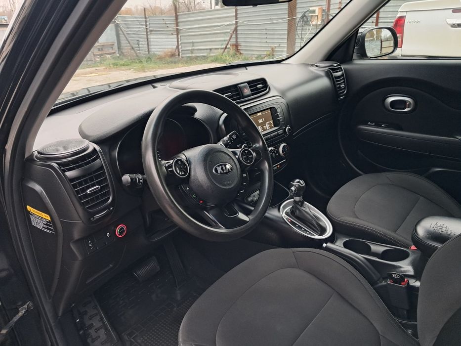 Продам KIA SOUI автомат