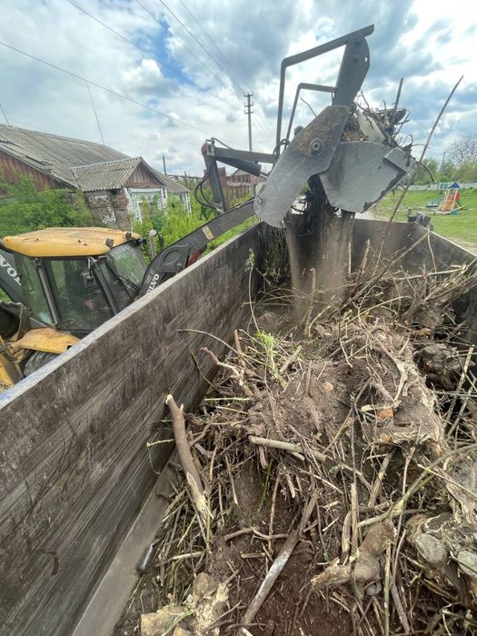 Вивіз сміття стройки мотлоху листя гілок мебелі Газель Газон Зіл Камаз