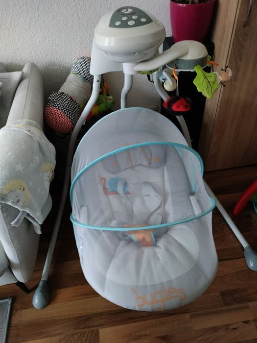 huśtawka niemowlęca elektryczna leżaczek bujaczek caretero