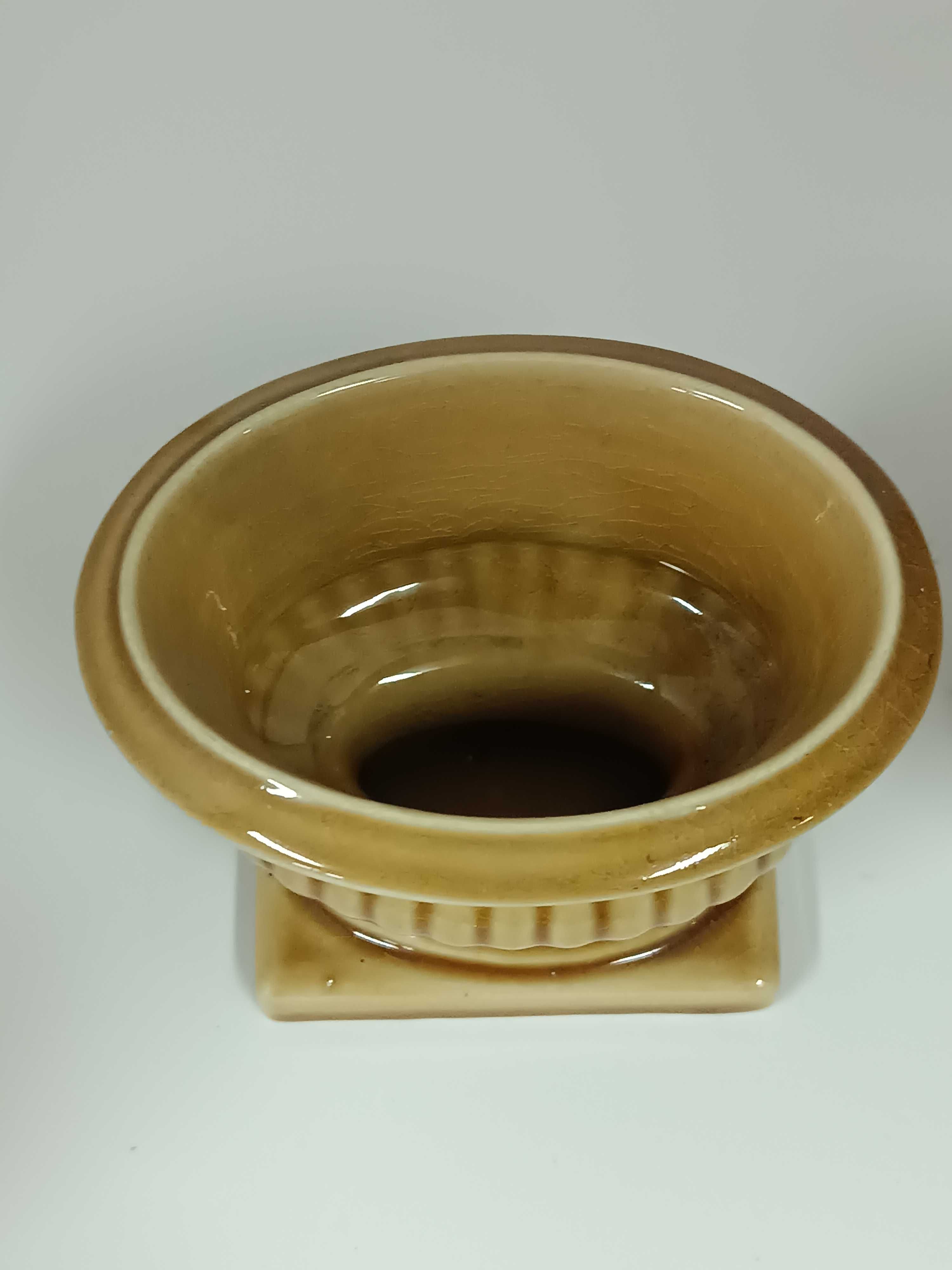 Par de vasos em ceramica vidrada modernista marcada Secla