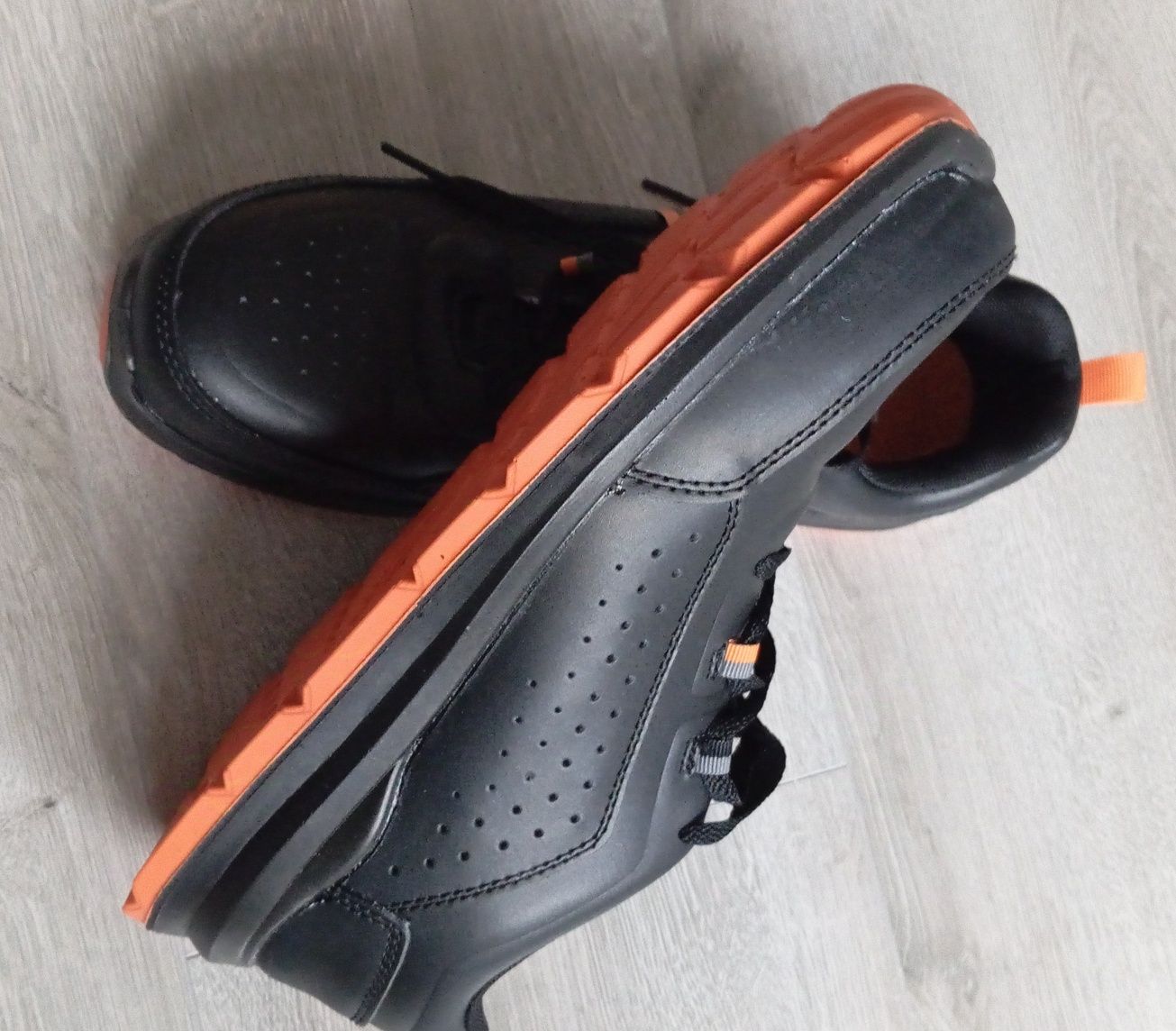 Buty robocze antystatyczne Portwest rozm.44