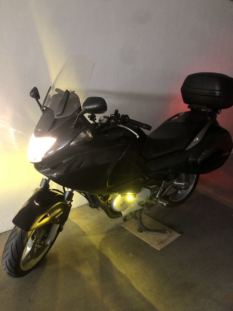 Honda Deauville NT 700, de 2009 com apenas *10.000km*