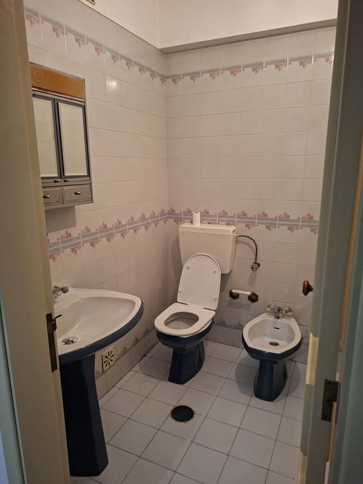 Arrenda-se apartamento t3- Coimbra