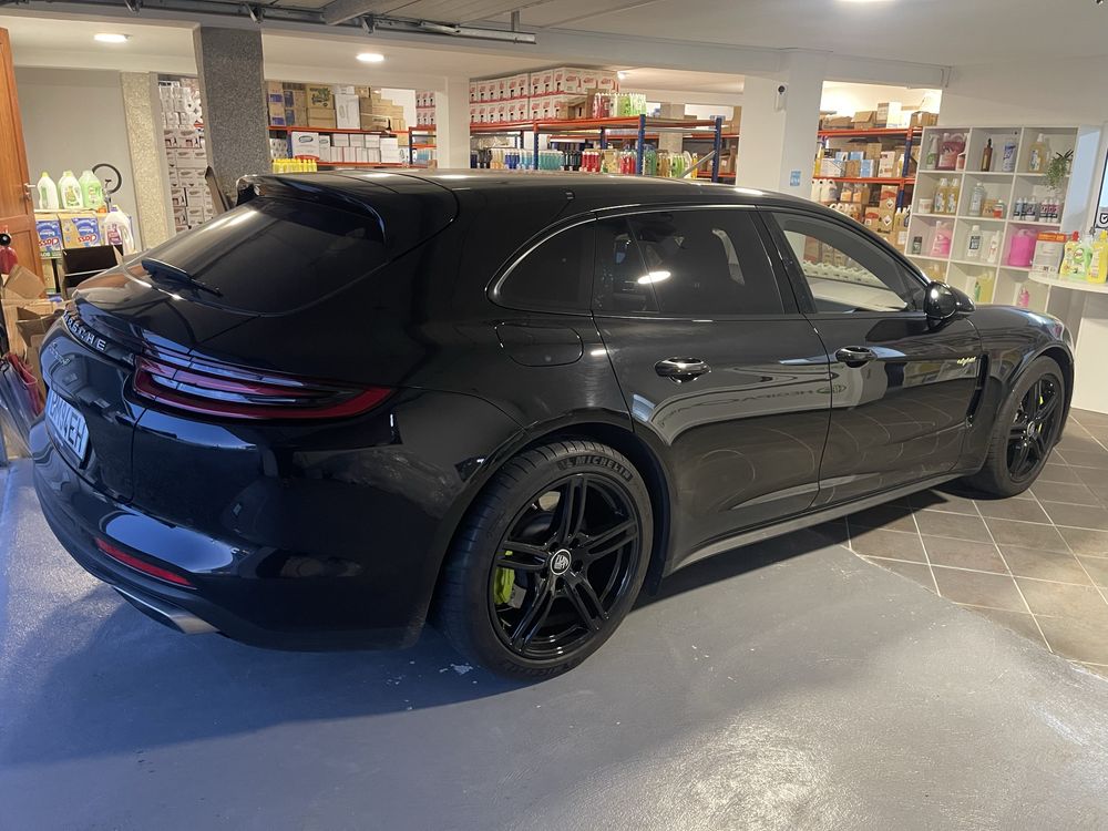 Porsche panamera sport turismo E-hibrido (40 mil km’s)
