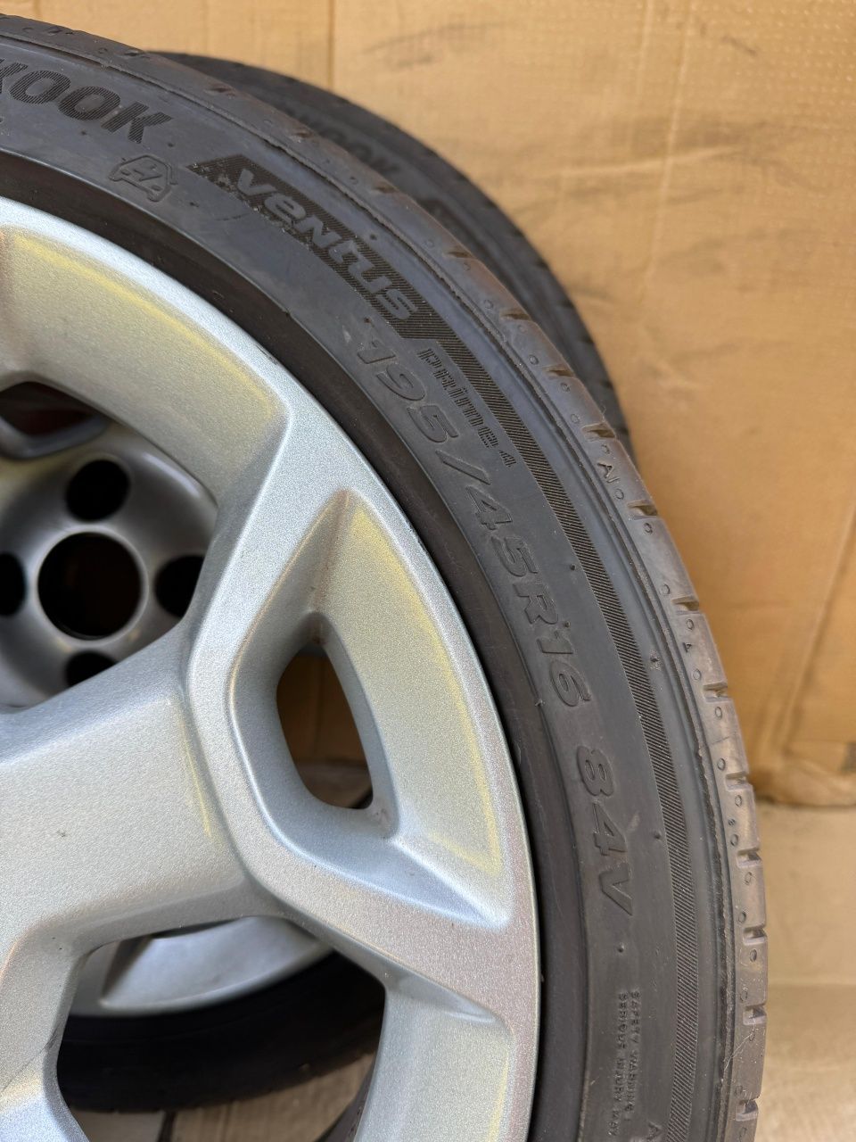 Koła letnie felgi aluminiowe 16 Ford KA Fiat Punto Panda Fiat 500 4x98