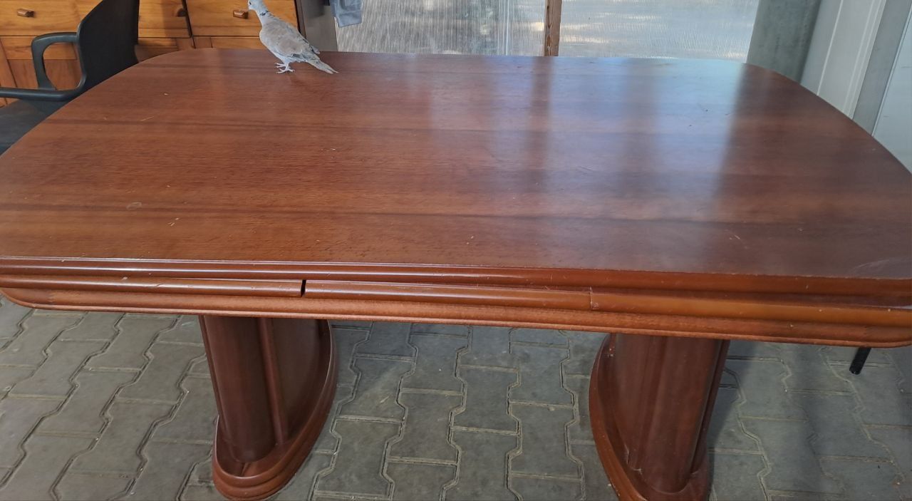 Mesa de jantar usada
