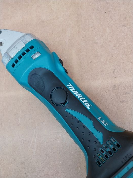 Makita DJS161 Akumulatorowe Nożyce do Blachy 18V 5.0Ah 2021.3 Japan