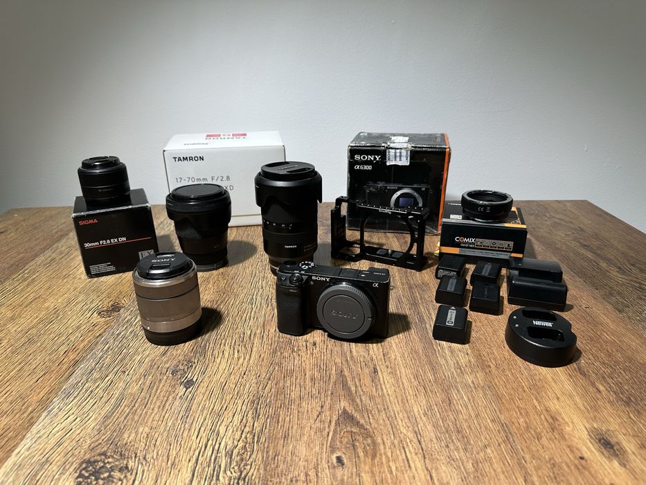 Sony a6300 tamron 17-70 mm sigma 16mm art i inne