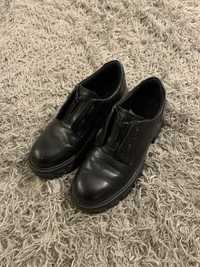 Czarne skórzane loafersy półbuty, buty skórzane Catwalk