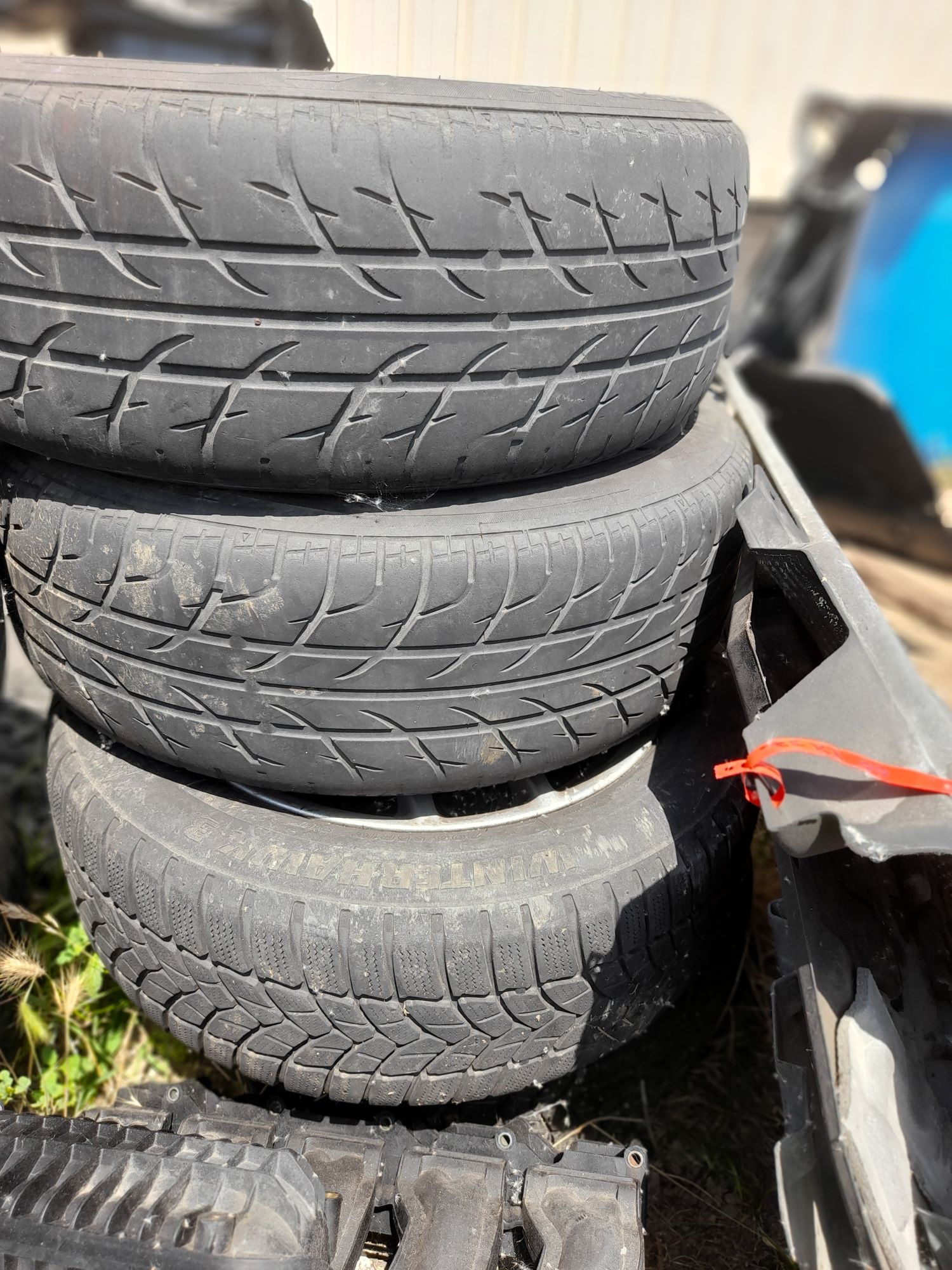 Jantes  205/ 55/16 da BMW com peneus bons em bom estado