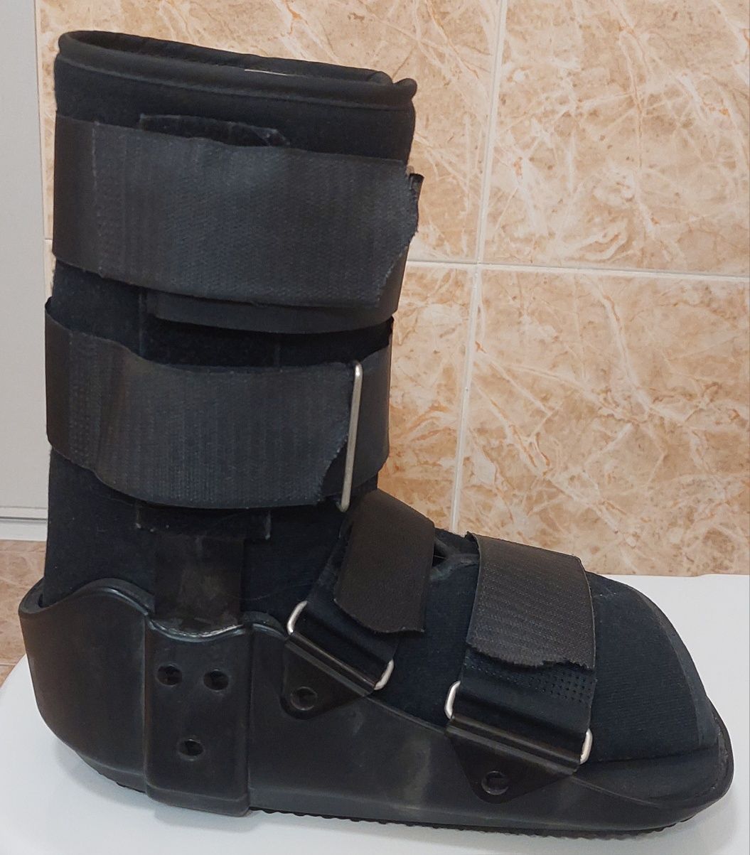 Vendo Bota Ortopédica