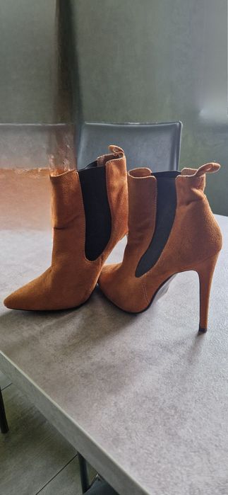 Жіноче взуття, весняні черевички