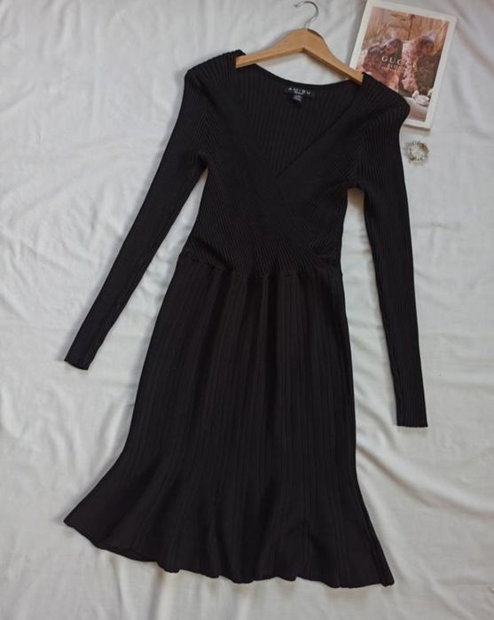 Сукня тепла рубчик Amisu 42р нове