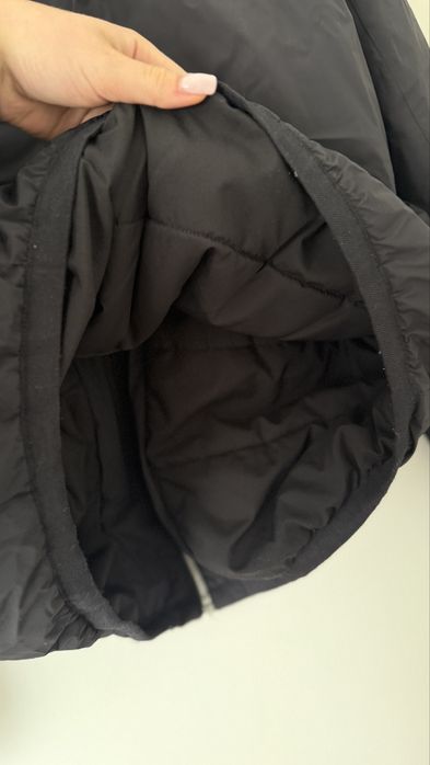 Czarna bomberka Zara lekko ocieplana, klasyczna