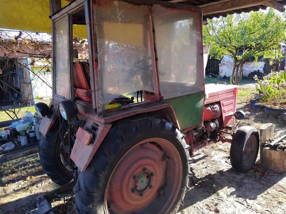 Продам трактор доступен торг